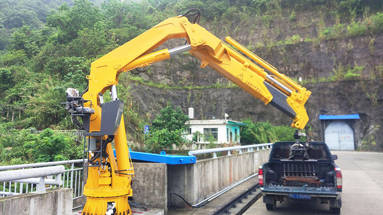 16 Ton Folding Boom Marine Crane